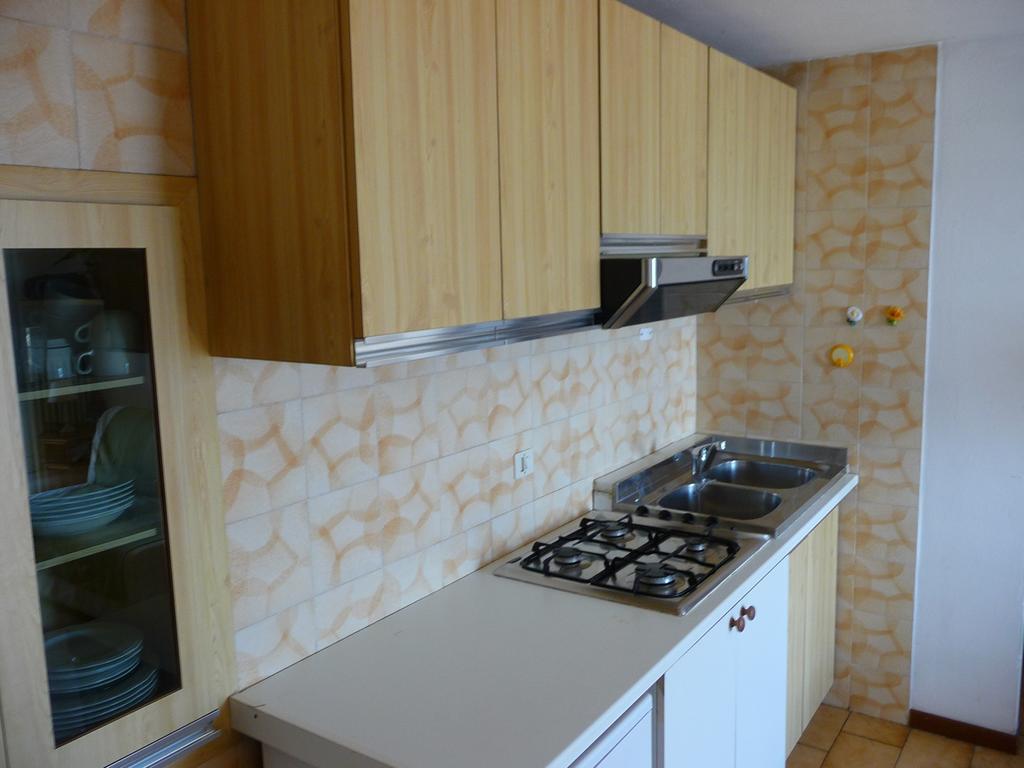 Casa Logo Apartment Plesio Bilik gambar