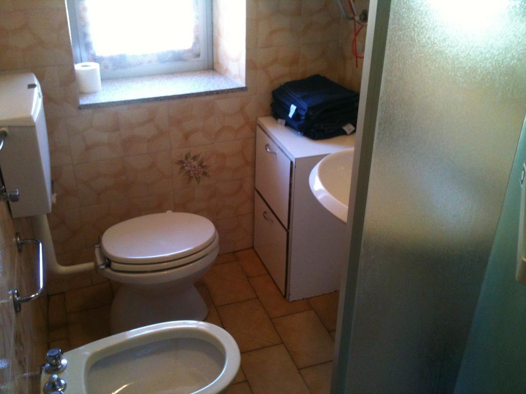 Casa Logo Apartment Plesio Bilik gambar